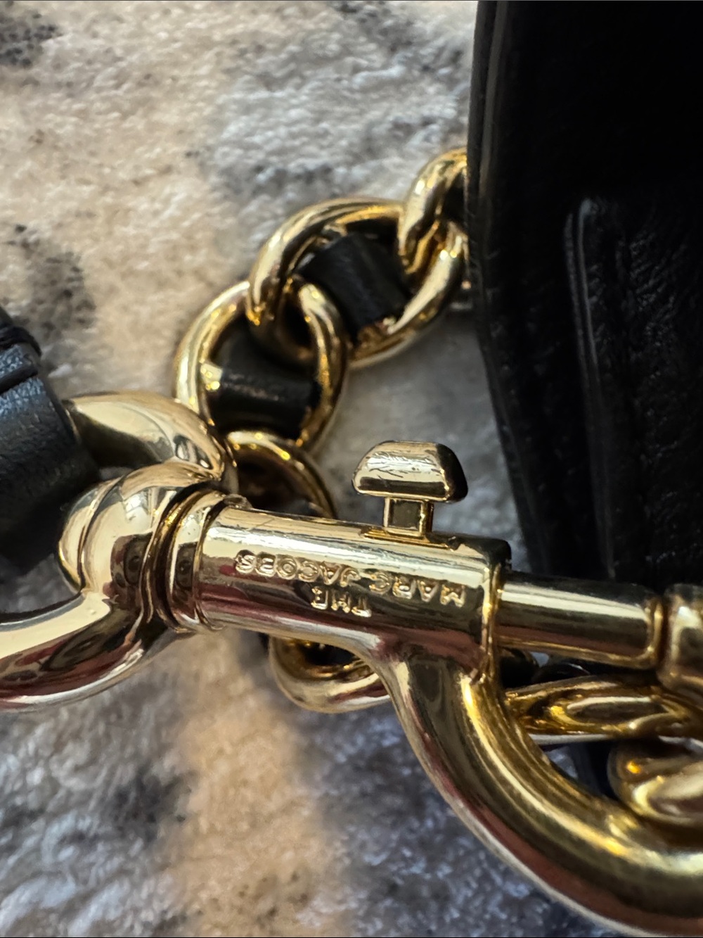 Marc Jacobs- The Cushion Bag - Picture 7 of 13